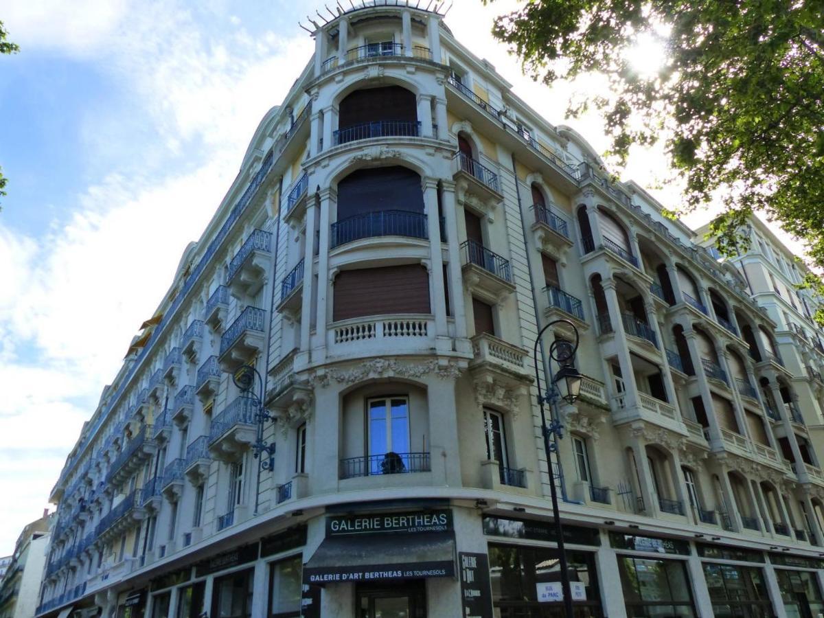 Appartement Elegant Et Confortable Au Coeur De Vichy, Pres De L'Opera Et Des Parcs Napoleon III - Fr-1-489-303 Exterior foto
